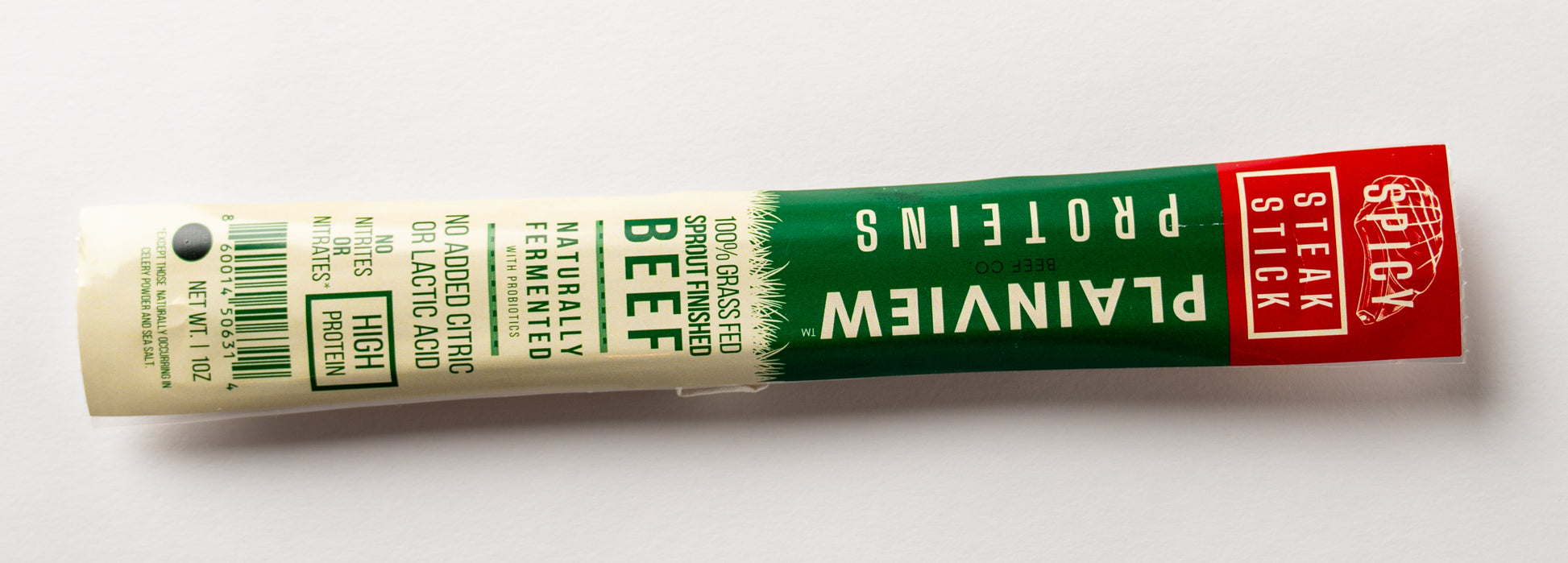 Packed organic naturally fermented beef steak sticks – clean high-protein snack, spicy flavor.